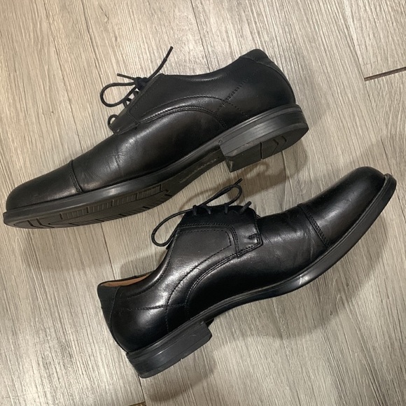 Florsheim Black Lesther CENTER Cap Toe Lace-Up Oxfords size‎ 10D